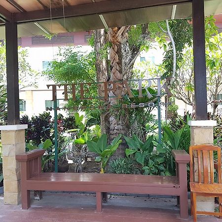 The Park Nangrong Resort Bagian luar foto