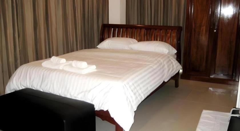The Park Nangrong Resort Bagian luar foto